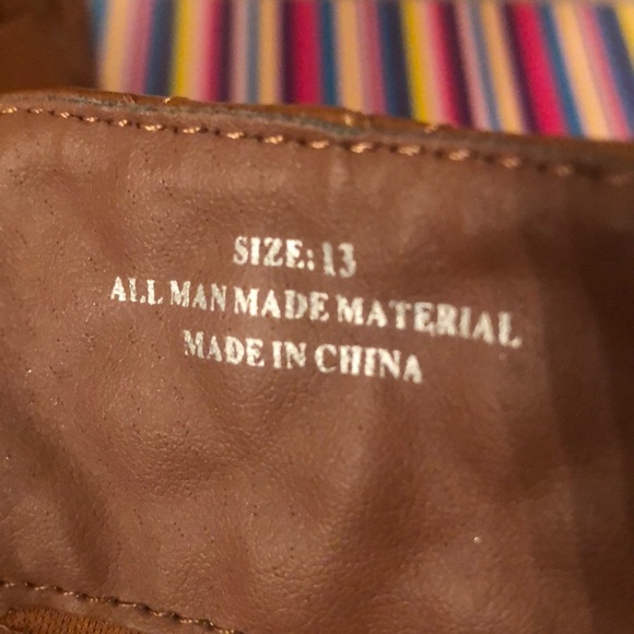 Girls boots - Picture 9 of 11